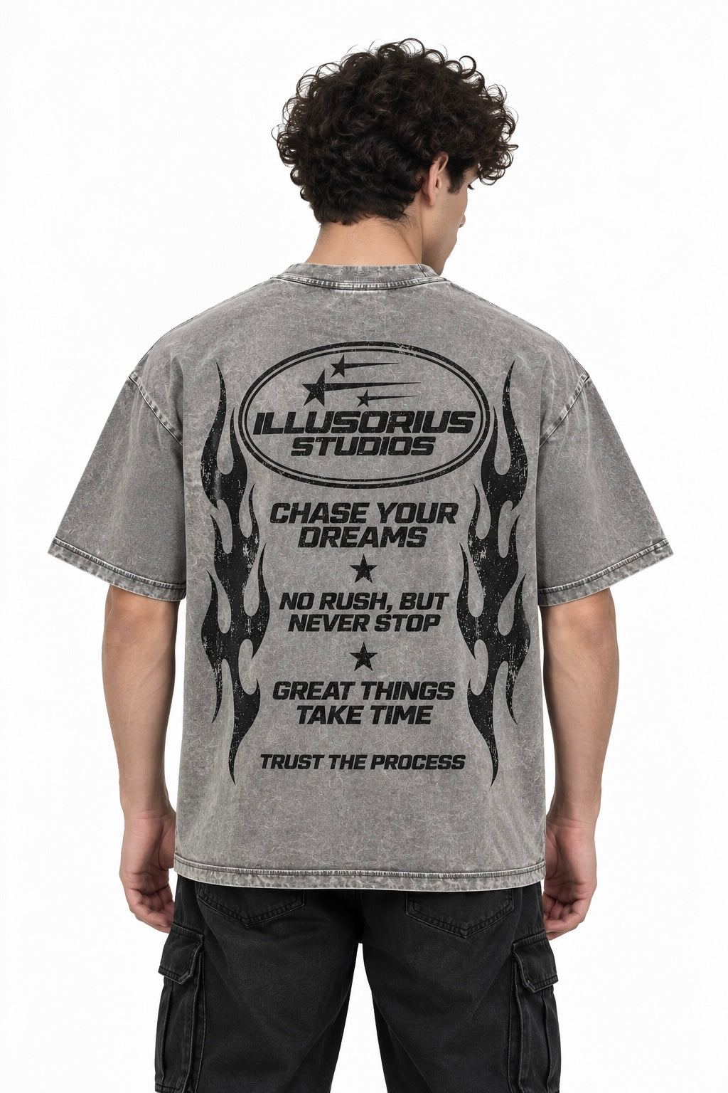 PLAYERA SEMI OVERSIZE HEAVYWEIGHT [305 GSM] GRIS ACID WASH ILLUSORIUS STUDIOS