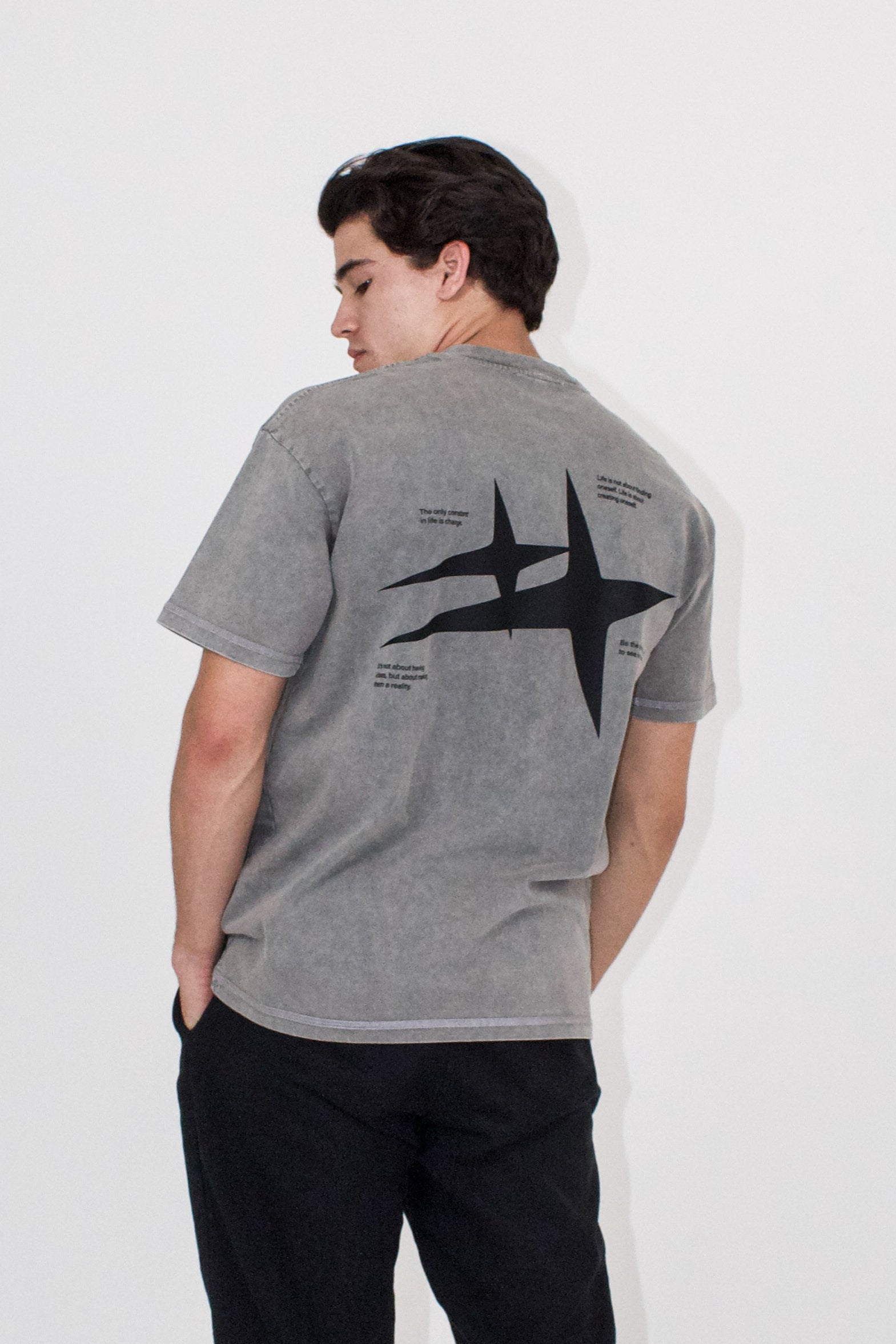 PLAYERA SEMI OVERSIZE HEAVYWEIGHT [305 GSM] ACID WASH STARS